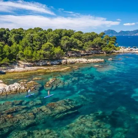 Victoria 200 M Carlton & Croisette