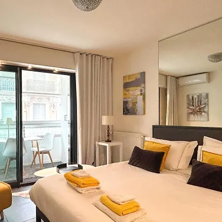 Victoria 200 M Carlton & Croisette Appartement *